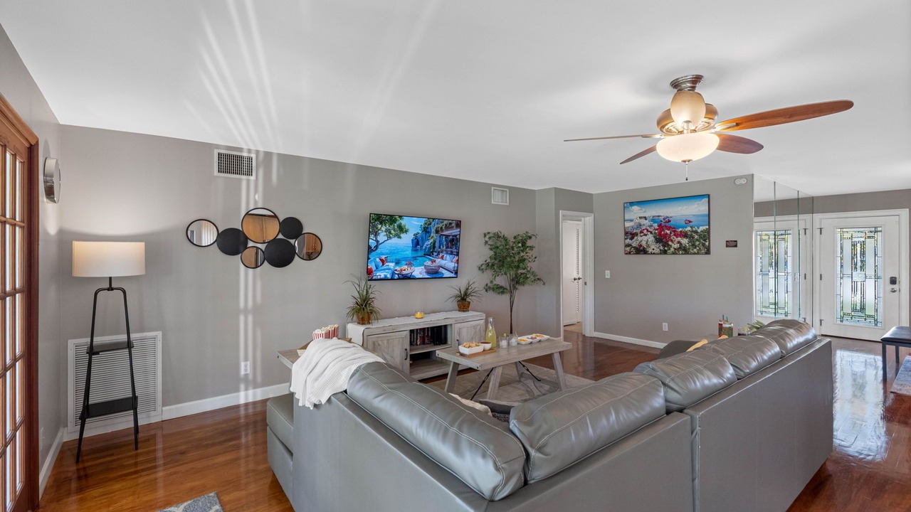 Photo of Bedroom in Bay Crest Park