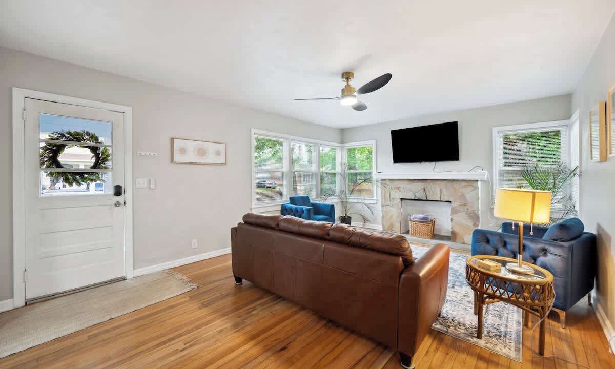 Photo of Livingroom in Dixieland