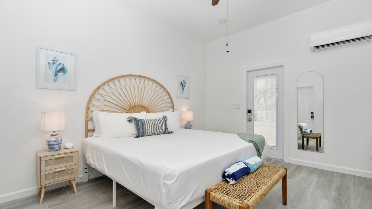 Photo of Bedroom in Pass-a-Grille Historic District