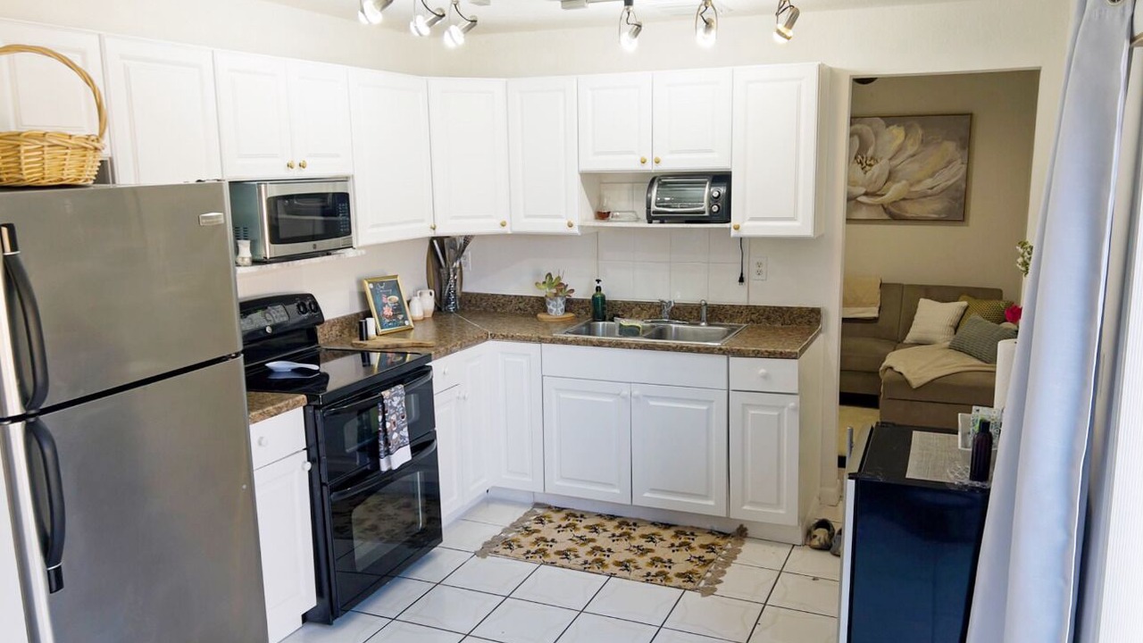 Photo of Kitchen in Lake Worth Corridor