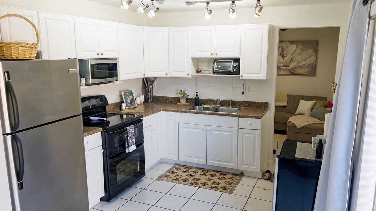 Photo of Kitchen in Lake Worth Corridor
