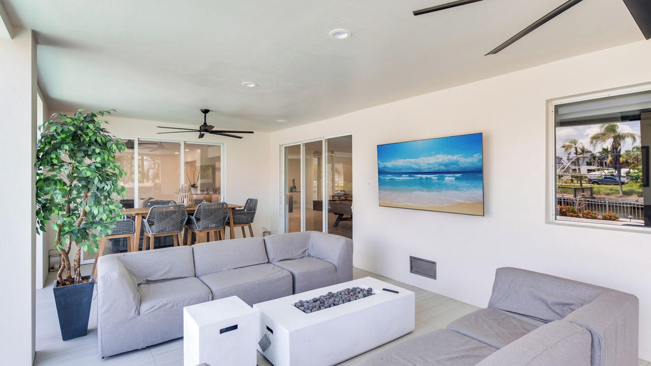 Photo of Livingroom in Connors