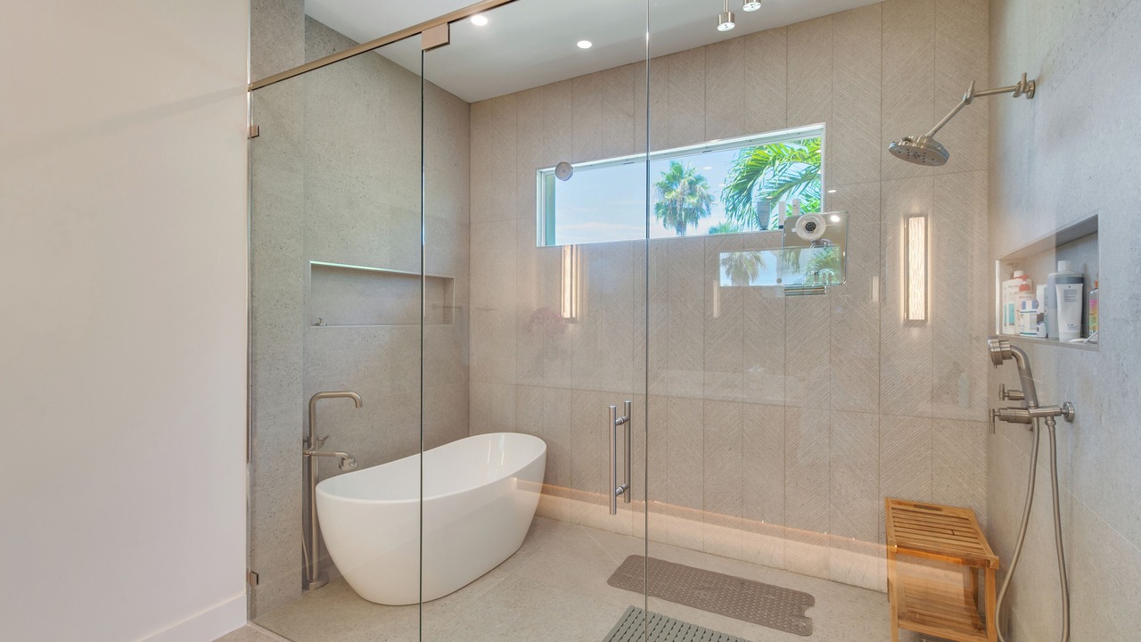 Photo of Bathroom in Connors