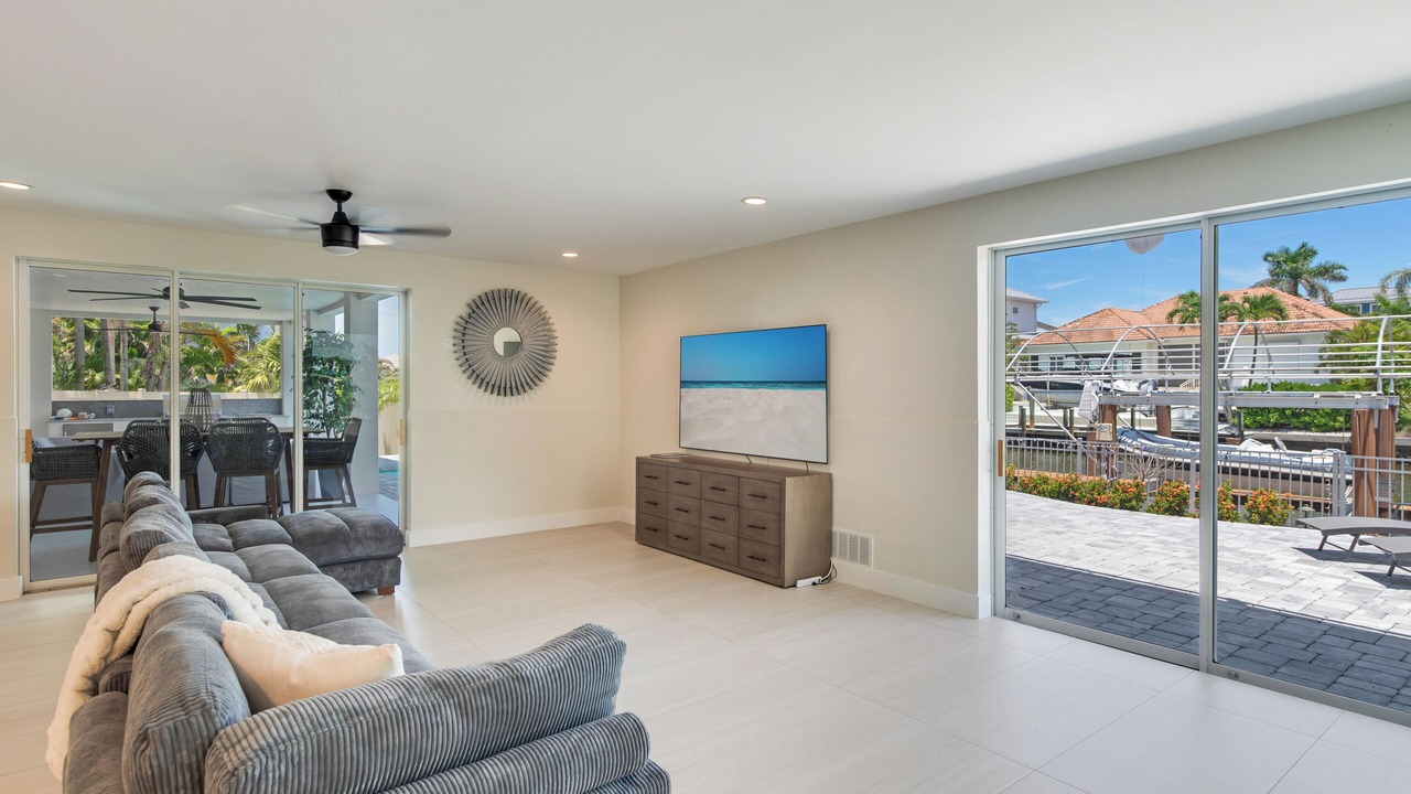 Photo of Livingroom in Connors