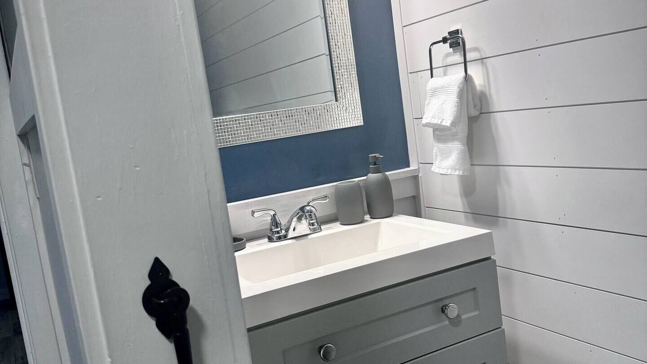 Photo of Bathroom in Silver Springs Shores
