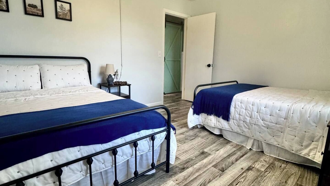 Photo of Bedroom in Silver Springs Shores