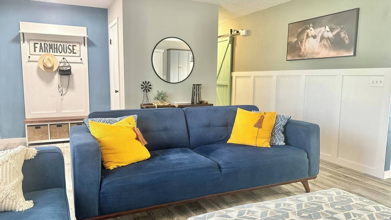 Photo of Livingroom in Silver Springs Shores