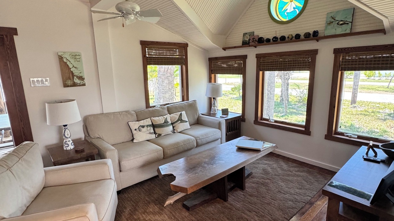 Photo of Livingroom in Everglades City