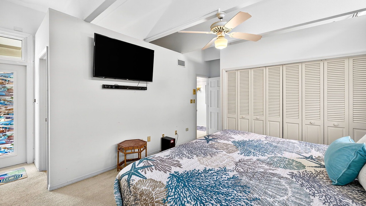 Photo of Bedroom in Redington Beach