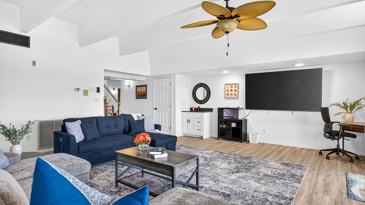 Photo of Livingroom in Redington Beach