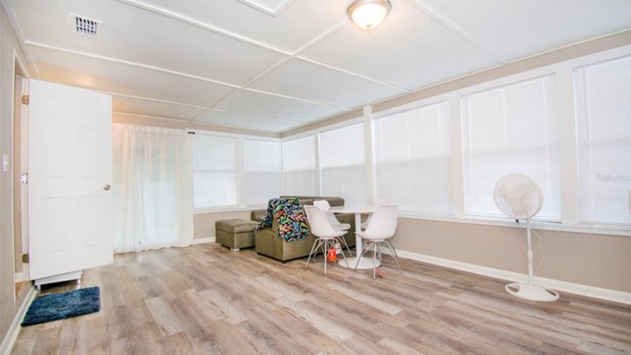 Photo of Livingroom in Lakeland