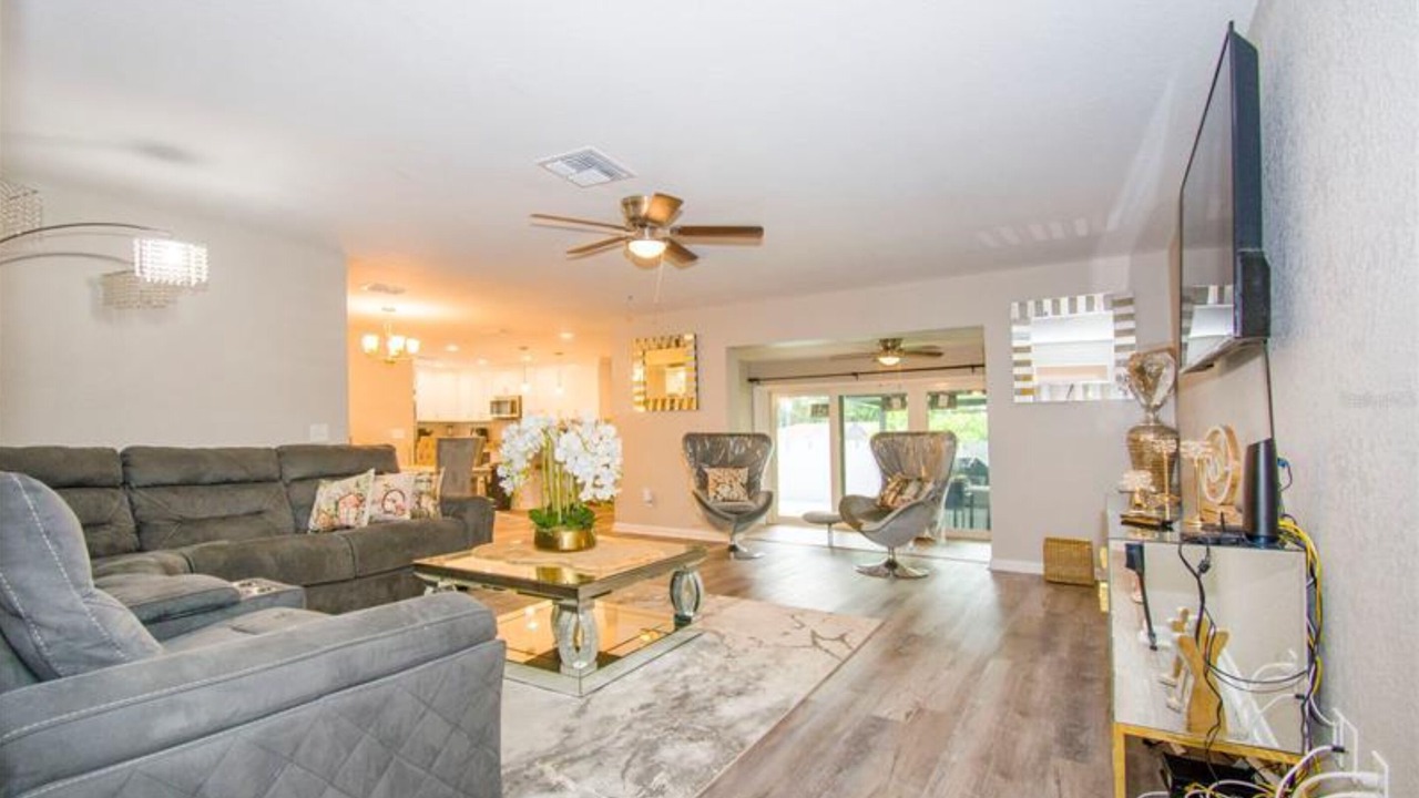 Photo of Livingroom in Lakeland