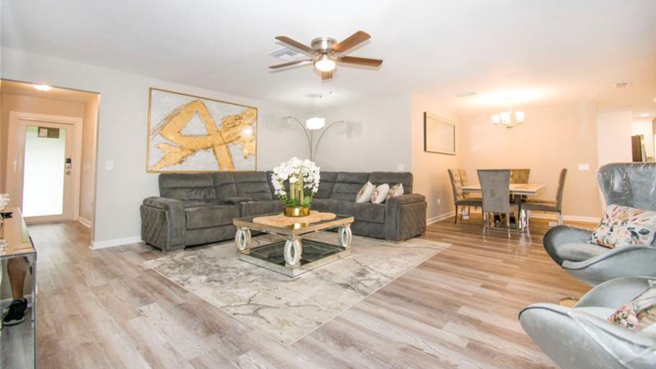 Photo of Livingroom in Lakeland