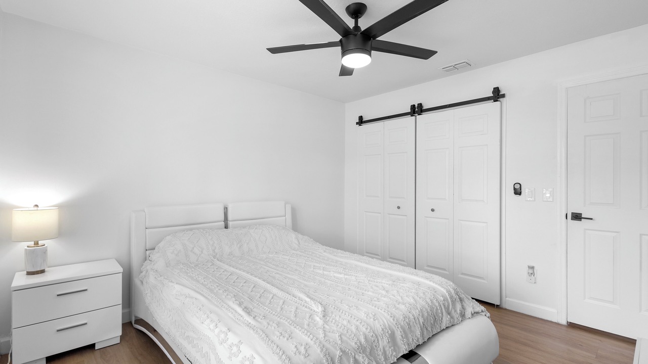 Photo of Bedroom in Rosemont