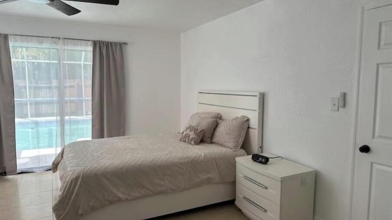 Photo of Bedroom in Lakewood Park