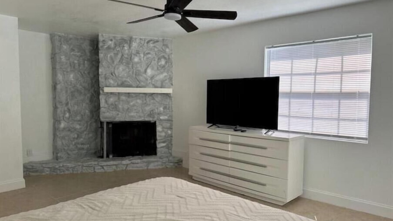 Photo of Bedroom in Lakewood Park