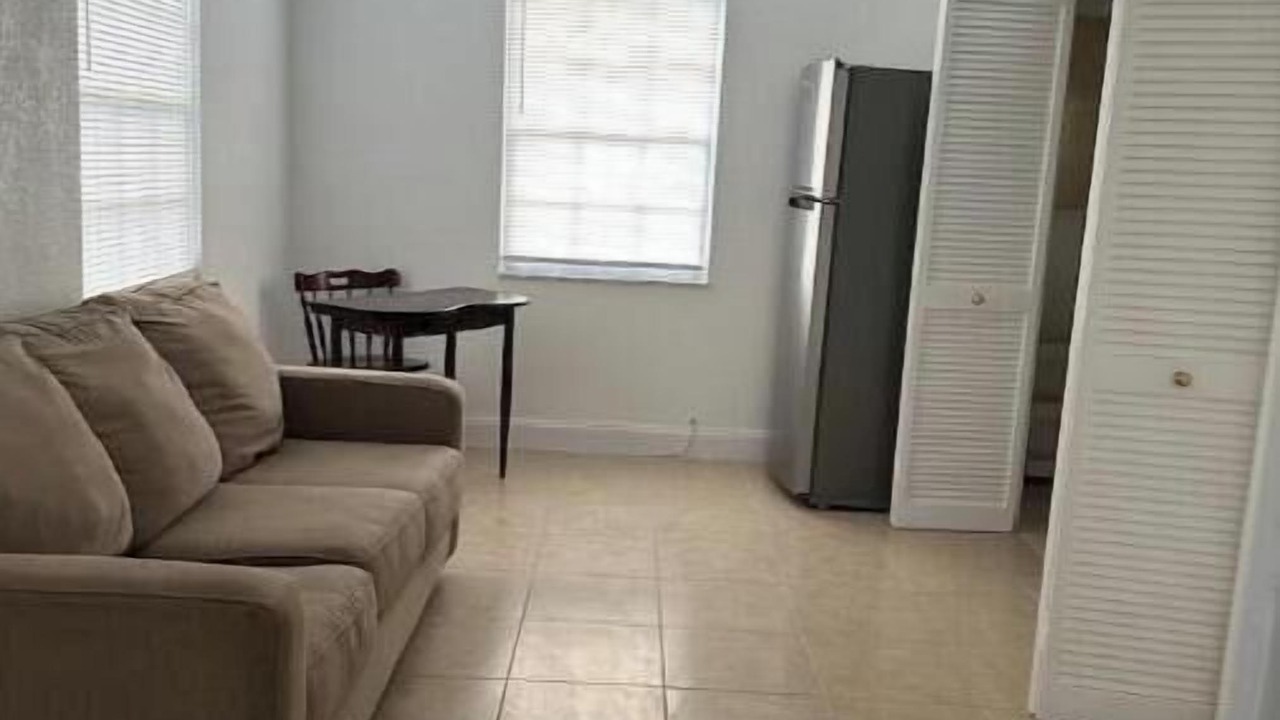 Photo of Livingroom in Lakewood Park