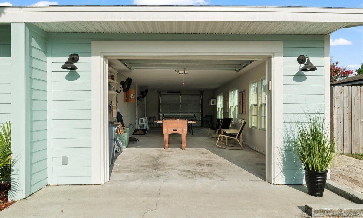 Photo of Patio Balcony in Dolphin's Cove