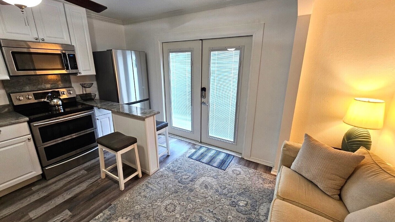 Photo of Livingroom in South Daytona