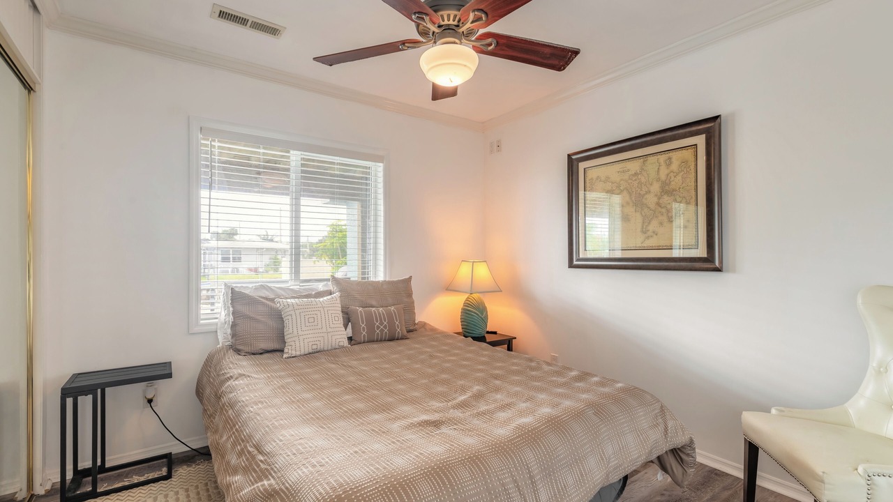 Photo of Bedroom in South Daytona