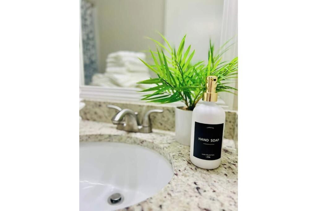 Photo of Bathroom in Locust Grove