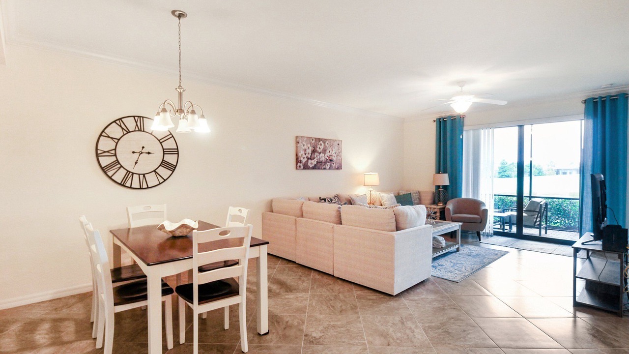 Photo of Livingroom in Lakewood Ranch