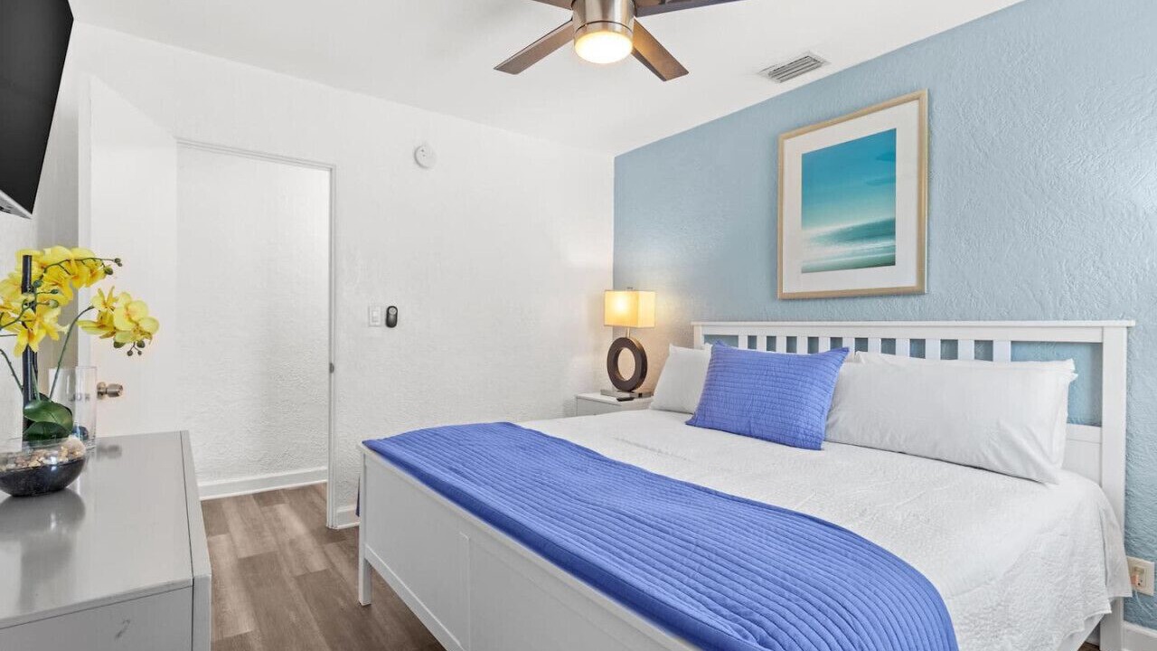 Photo of Bedroom in Madeira Beach