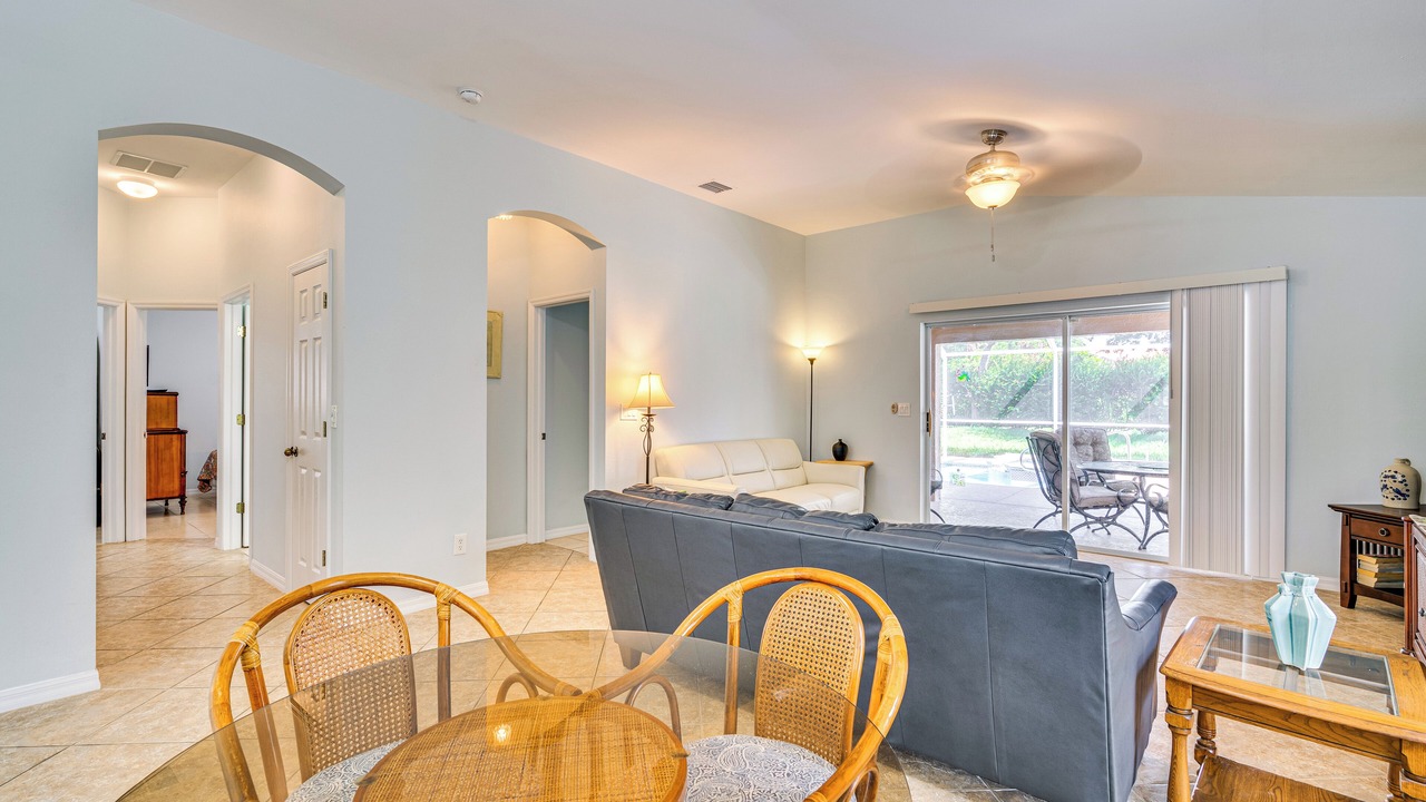 Photo of Livingroom in Beachwalk Isles