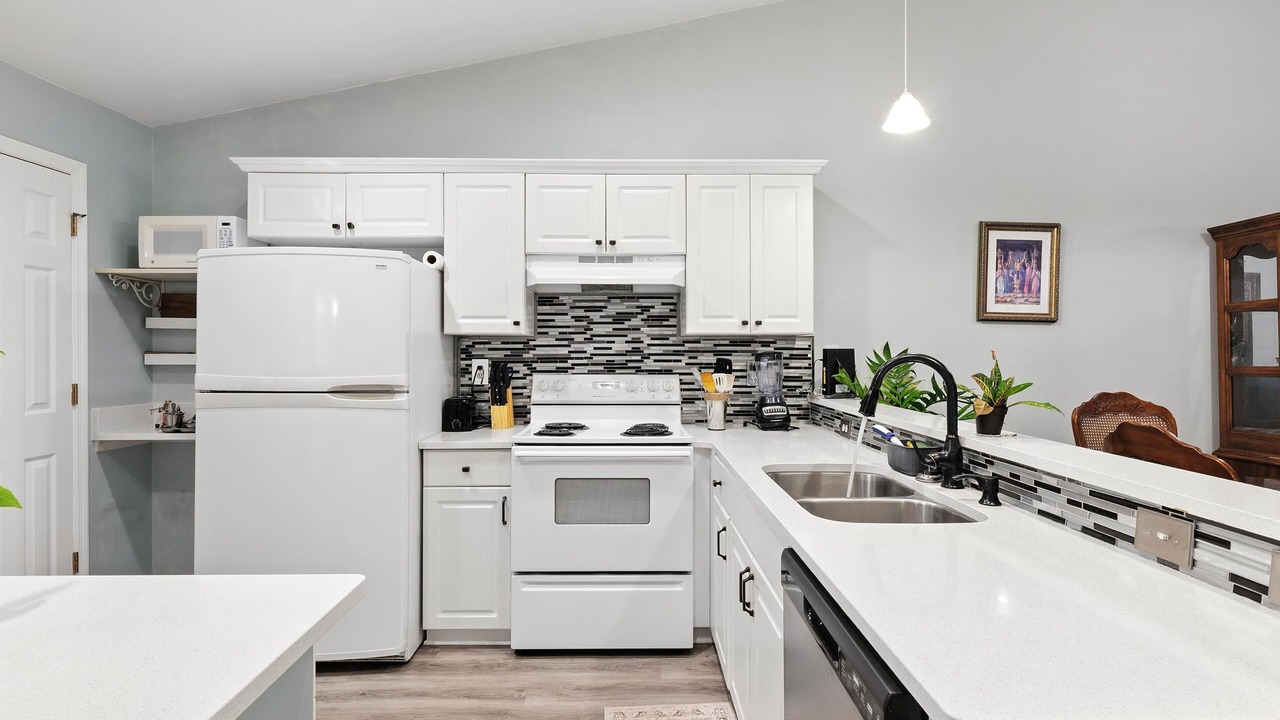 Photo of Kitchen in Alachua