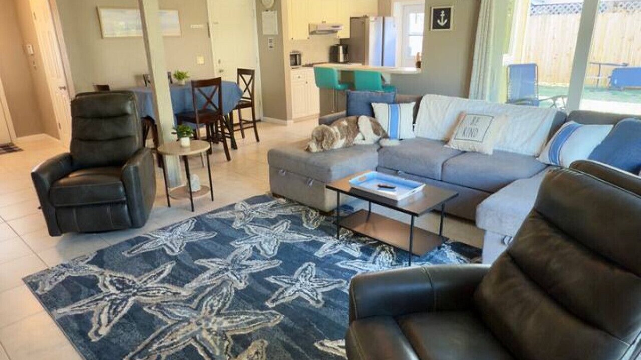 Photo of Livingroom in South Daytona