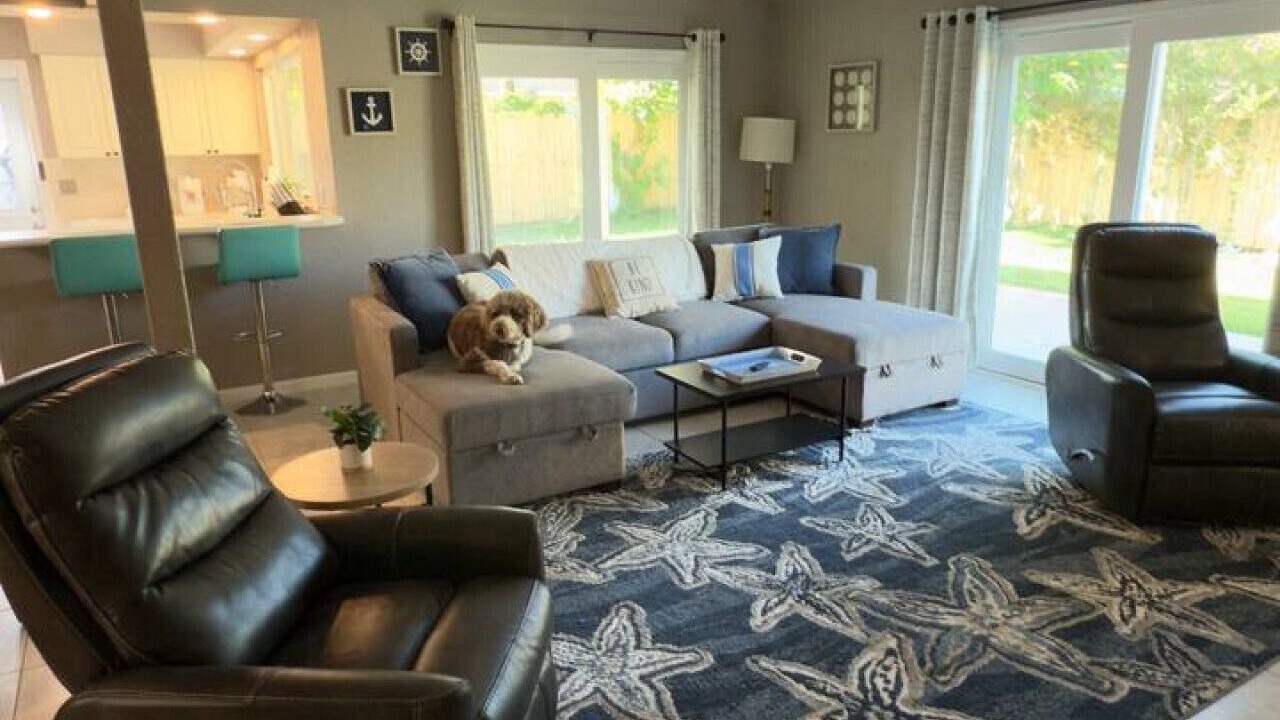 Photo of Livingroom in South Daytona