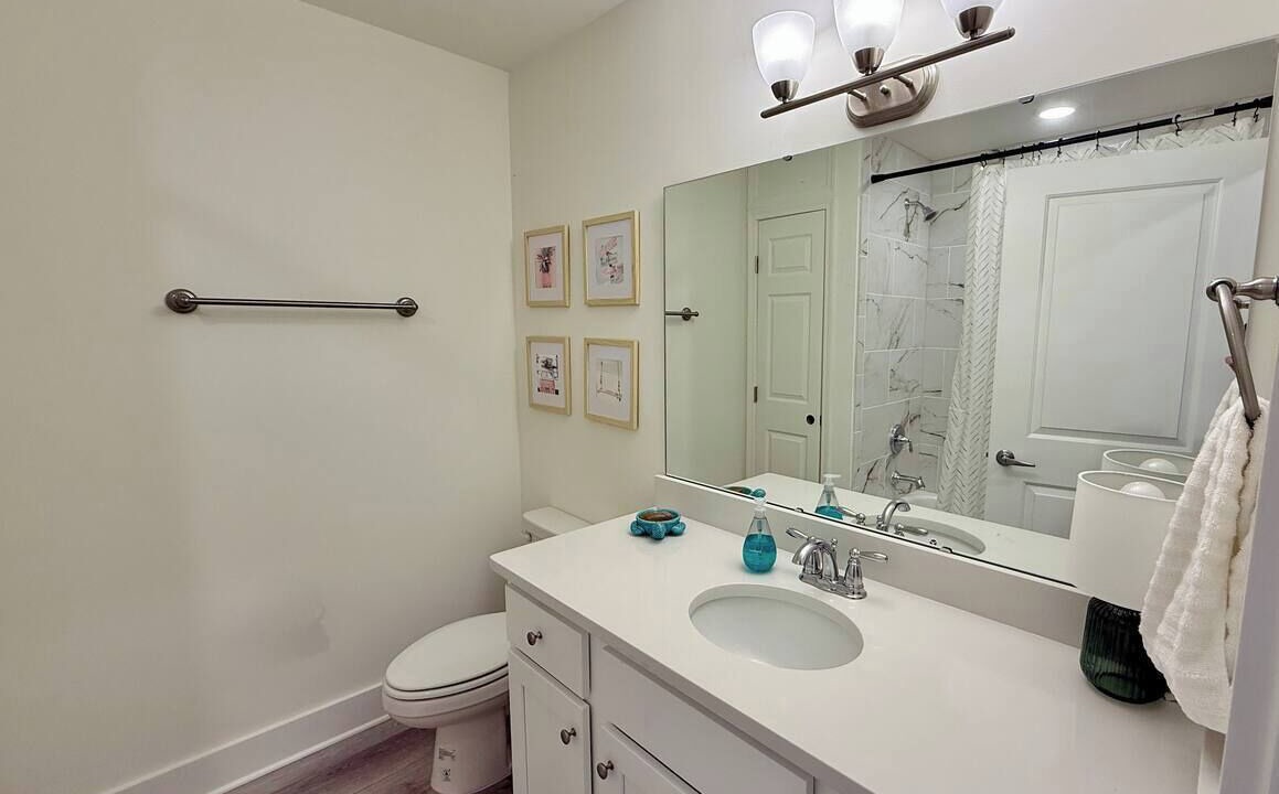 Photo of Bathroom in Innerarity Townhomes