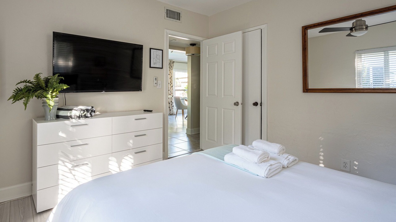 Photo of Bedroom in Lake Ridge