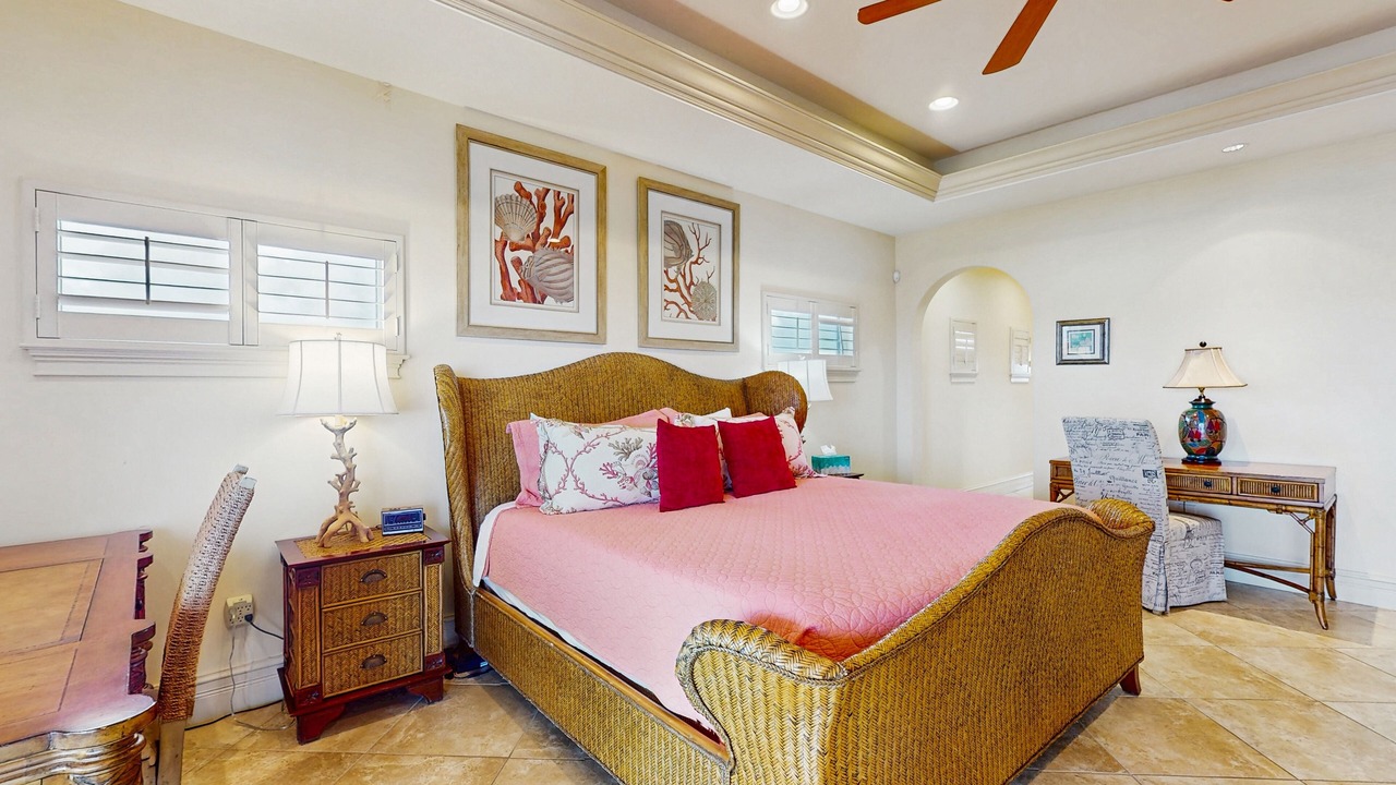 Photo of Bedroom in Siesta Isle