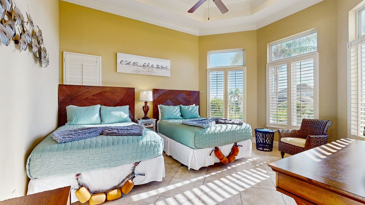 Photo of Bedroom in Siesta Isle