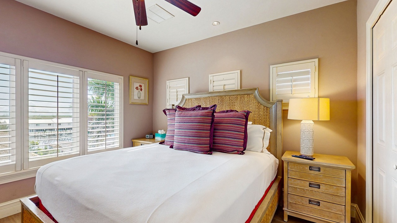 Photo of Bedroom in Siesta Isle
