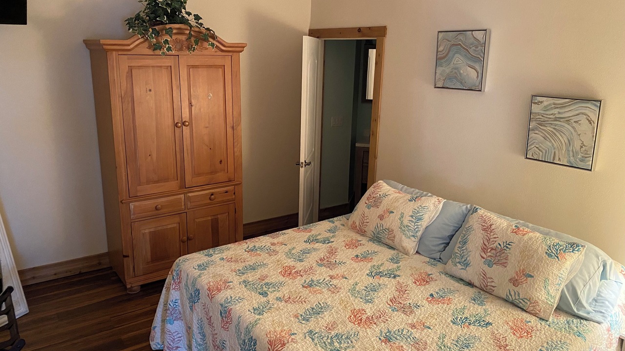 Photo of Bedroom in Seminole