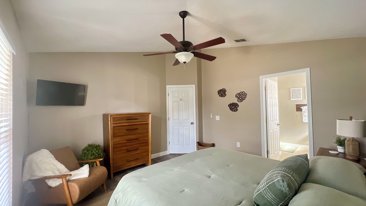 Photo of Bedroom in Florida Pines