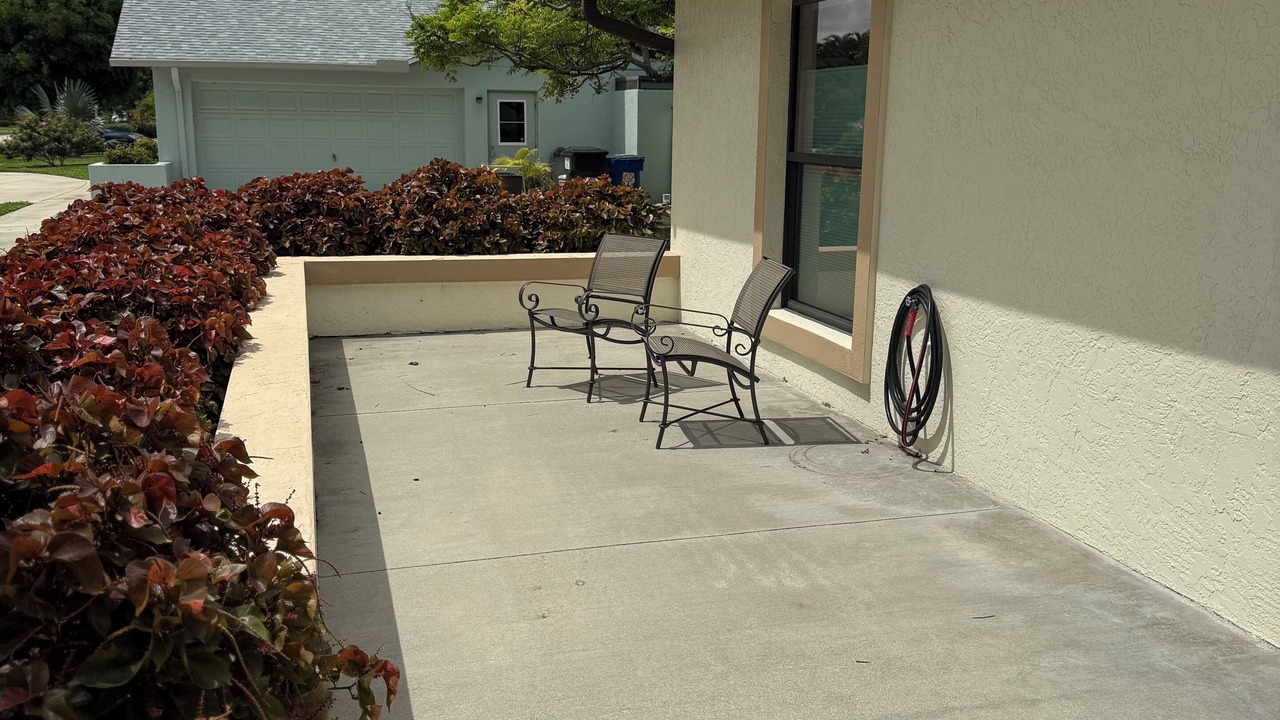 Photo of Patio Balcony in Town and River