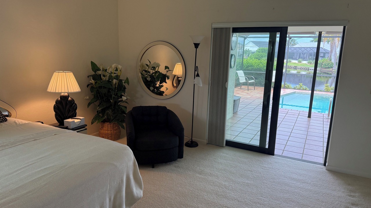 Photo of Bedroom in Town and River
