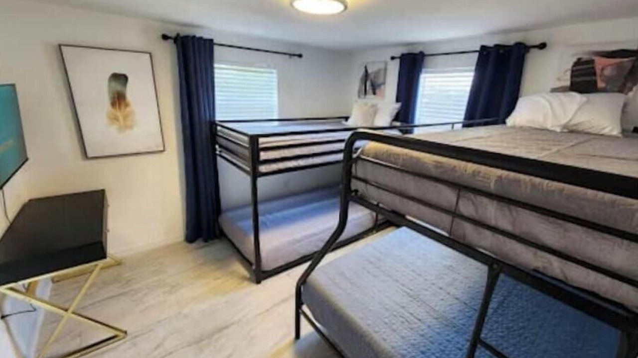 Photo of Bedroom in Fairview Shores