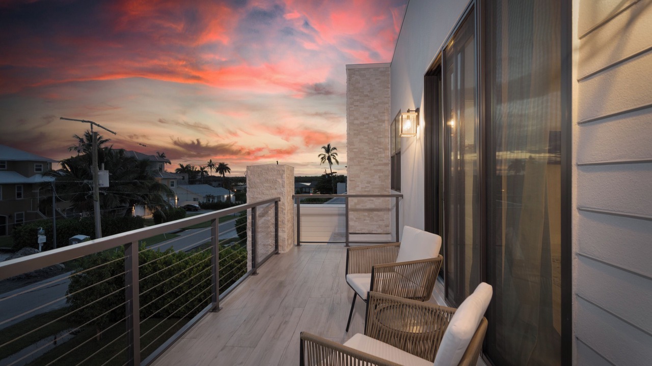 Photo of Patio Balcony in Isles of Capri