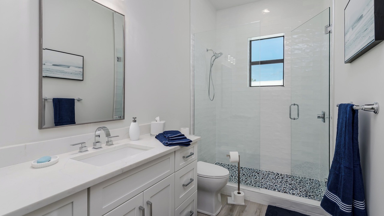 Photo of Bathroom in Isles of Capri