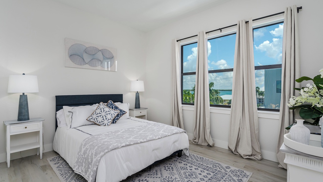 Photo of Bedroom in Isles of Capri