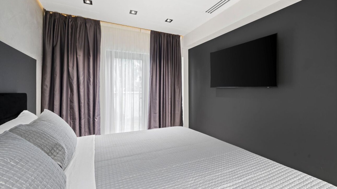 Photo of Bedroom in Royal Poinciana
