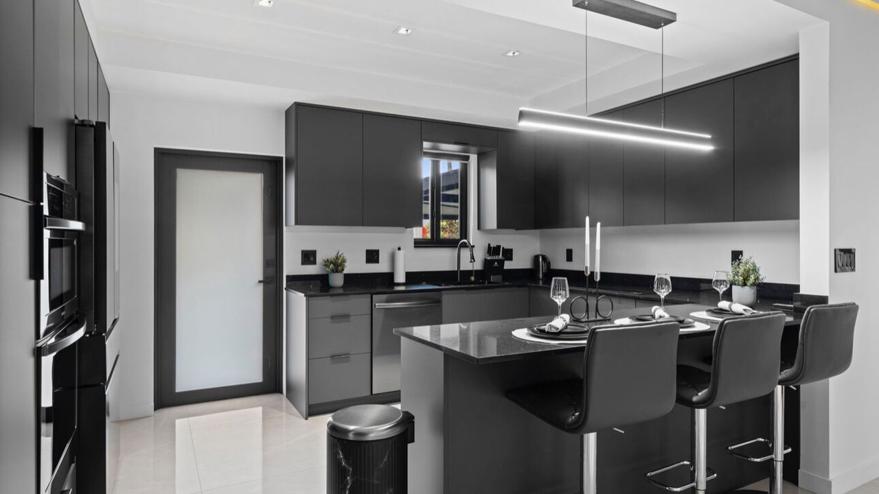 Photo of Kitchen in Royal Poinciana