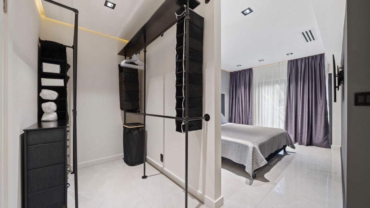 Photo of Bedroom in Royal Poinciana