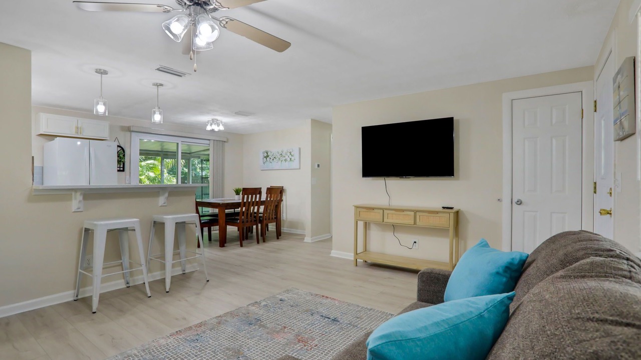 Photo of Livingroom in Orange Park