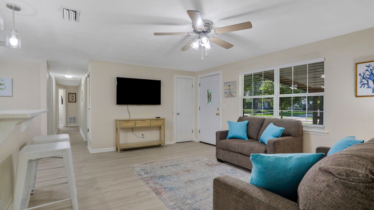 Photo of Livingroom in Orange Park