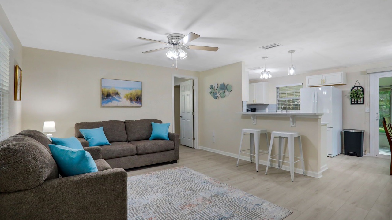 Photo of Livingroom in Orange Park